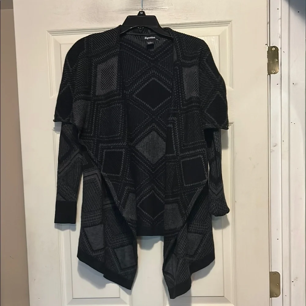 Repartee Black and Gray Geometric Pattern Cardigan Size Small